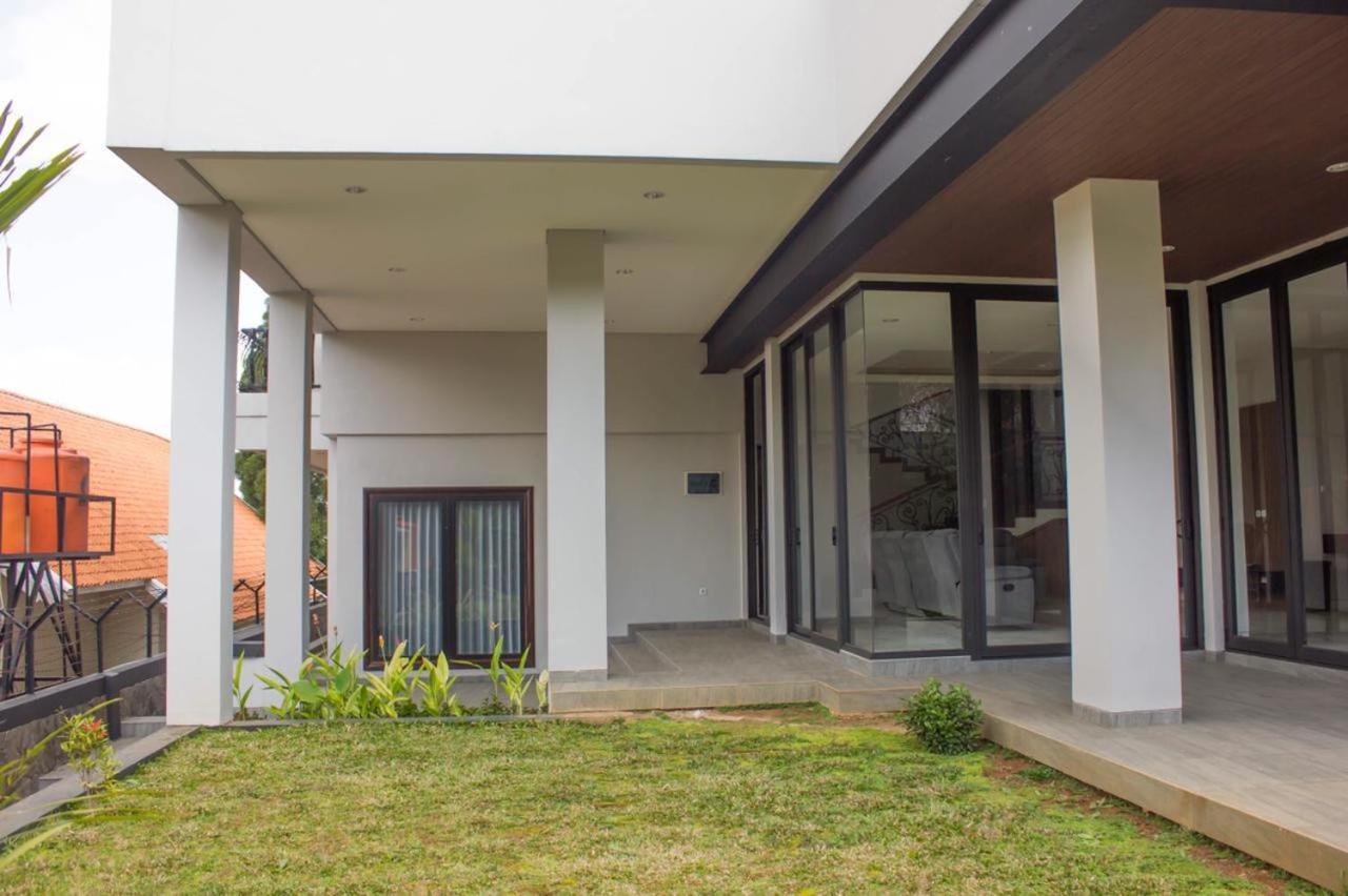 Villa Dago Pakar Bandung Exterior foto